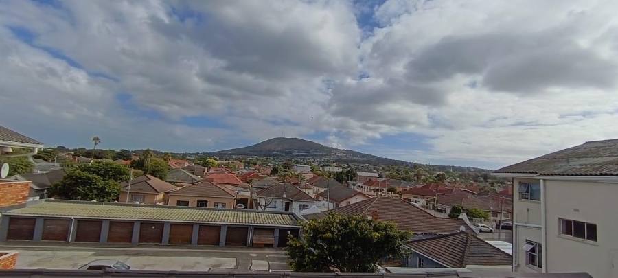 To Let 1 Bedroom Property for Rent in Oostersee Western Cape